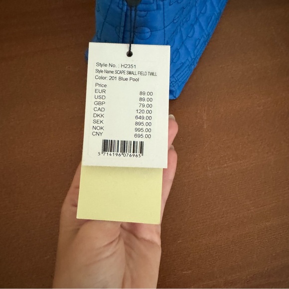 HVISK Scape Small Field Twill Blue Recycled Polyester Shoulder Bag - Picture 6 of 6